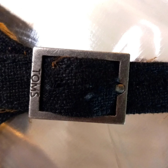 TOMS Woman's Canvas Chevron-Wedge Sandal B/W Sz 7.5 - Picture 9 of 12